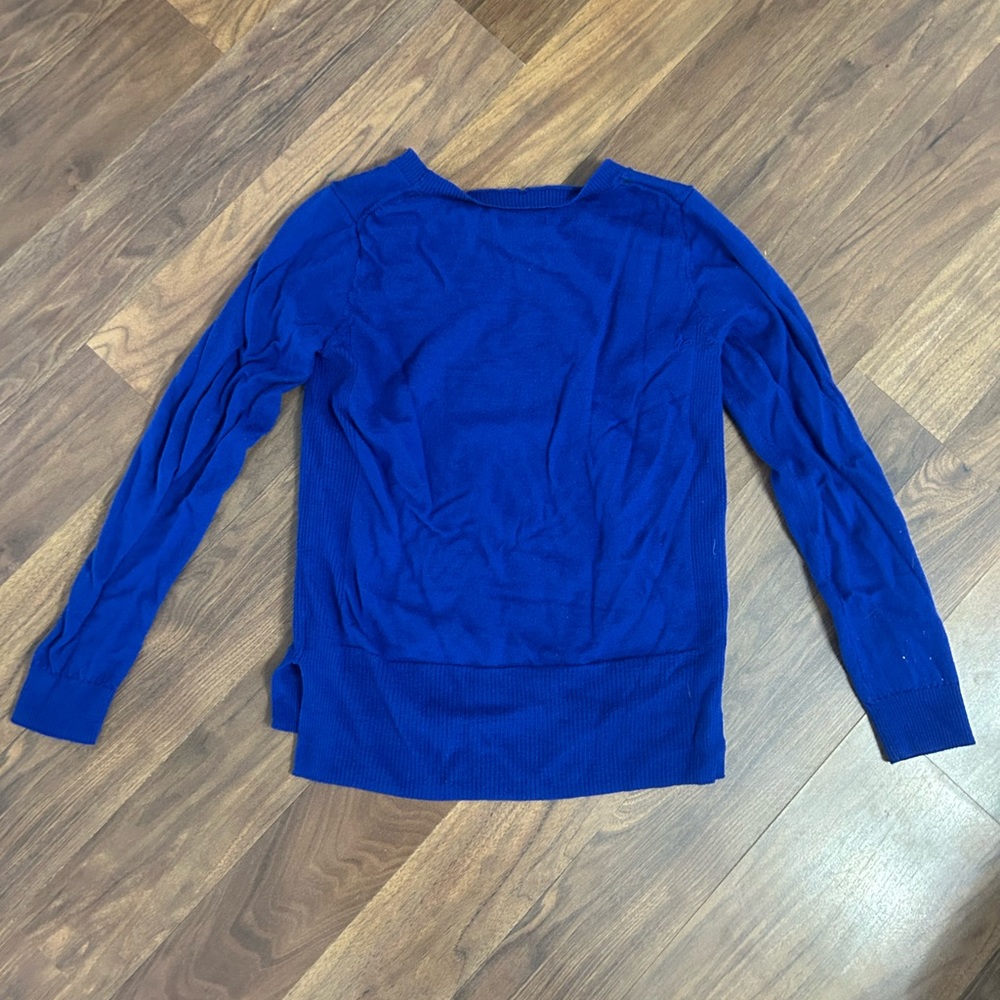 Sweater - Picture 2 of 3